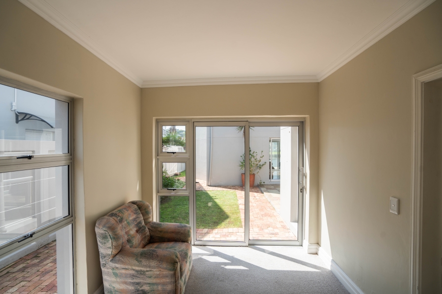 6 Bedroom Property for Sale in Royal Alfred Marina Eastern Cape